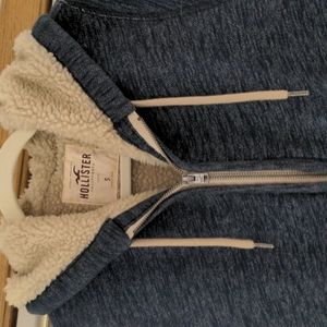 Hollister sweatshirt/hoodie